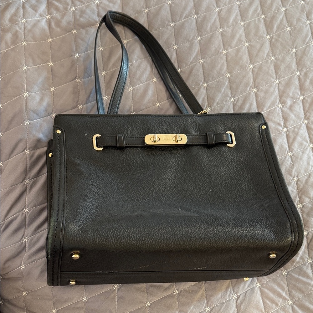 Elegant Black Leather Handbag